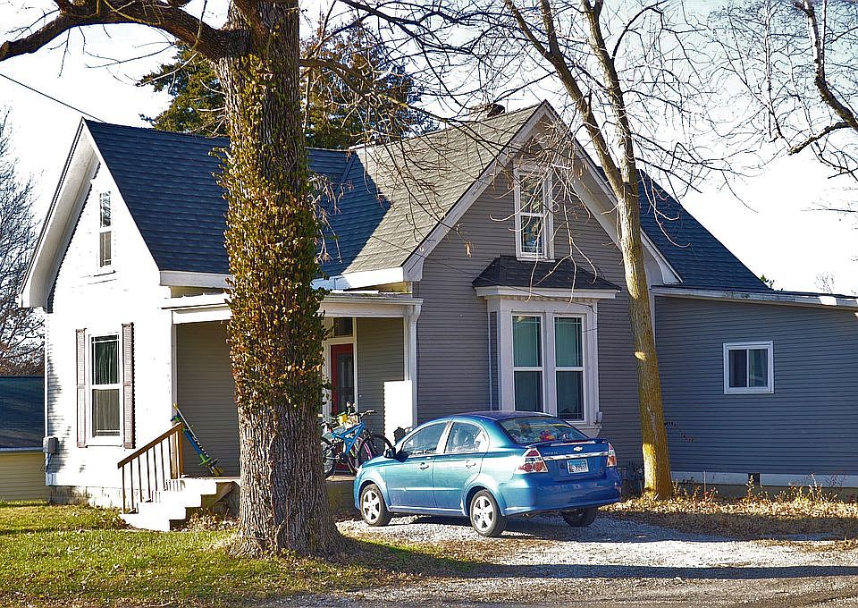 1st image of 1795 Young St
