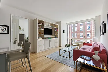34 North Seventh Street, #6F