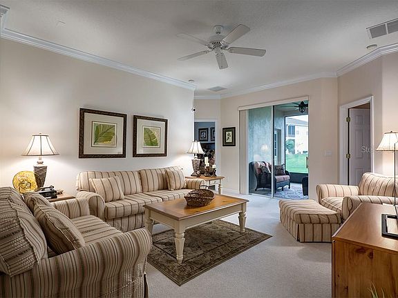 3rd image of 2552 Black Lake Blvd