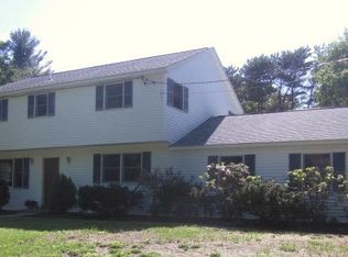 13 Belmonte Ln, Clifton Park, NY 12065