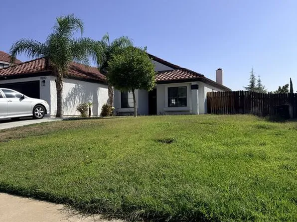 11692 Hummingbird Pl, Moreno Valley, CA 92557