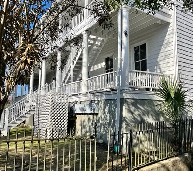 21 Thomas Street