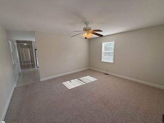 3rd image of 214 Jones St