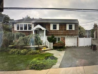 104 Clark Avenue, Massapequa, NY, 11758