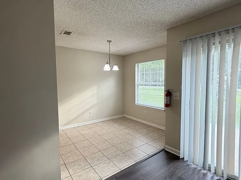 23 Talbot Ct — Photo 14