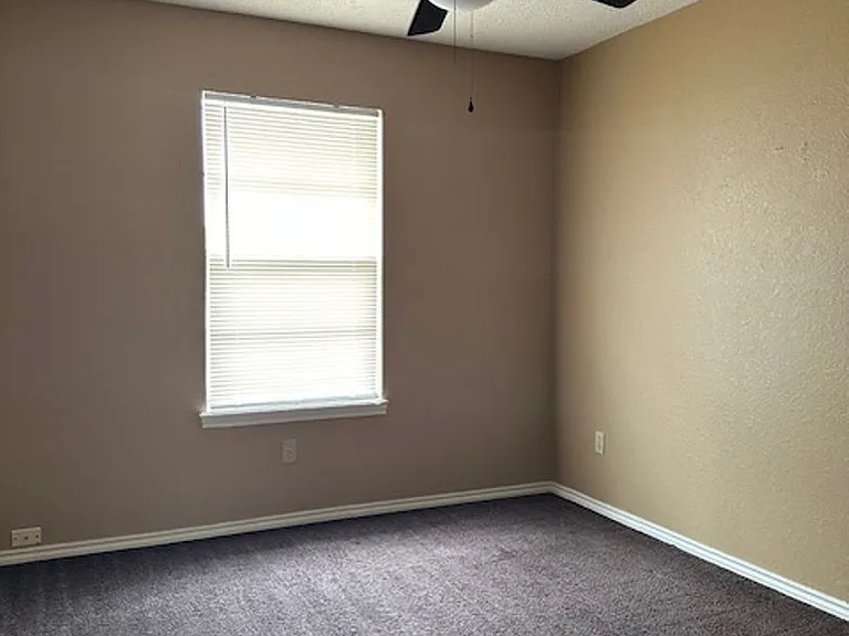 620 E Upas Ave — Photo 5