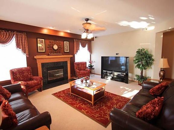 2nd image of 1331 Sandcherry Ln