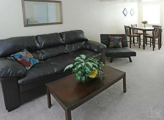 Lafayette Townhomes — Photo 3