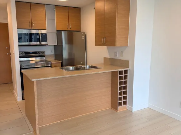 909 Mainland St #908, Vancouver, BC V6B 1S3