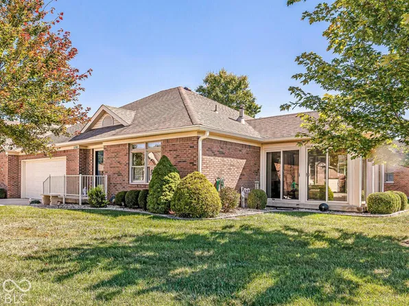 5701 Kensington Way N, Plainfield, IN 46168