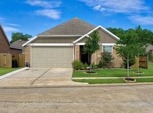 6627 Hunters Way Ln, Baytown, TX 77521