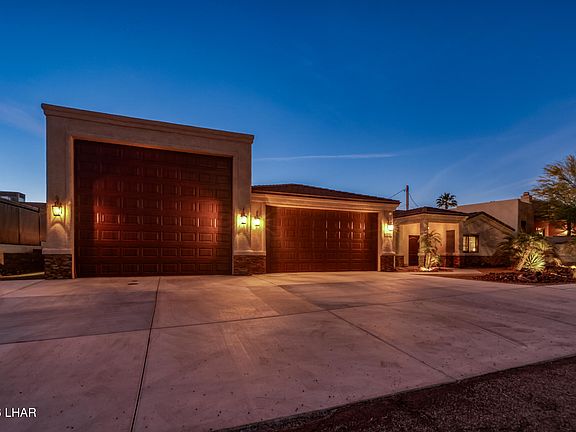 2nd image of 3701 Lost Dutchman Dr