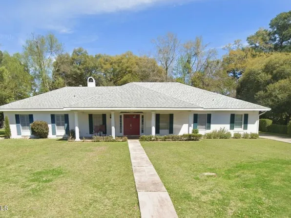 408 Wildwood Dr, New Iberia, LA 70560