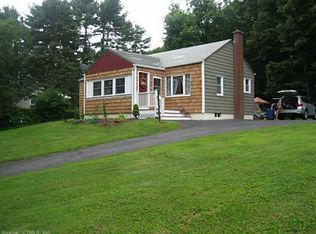 94 Village St, Northford, CT 06472
