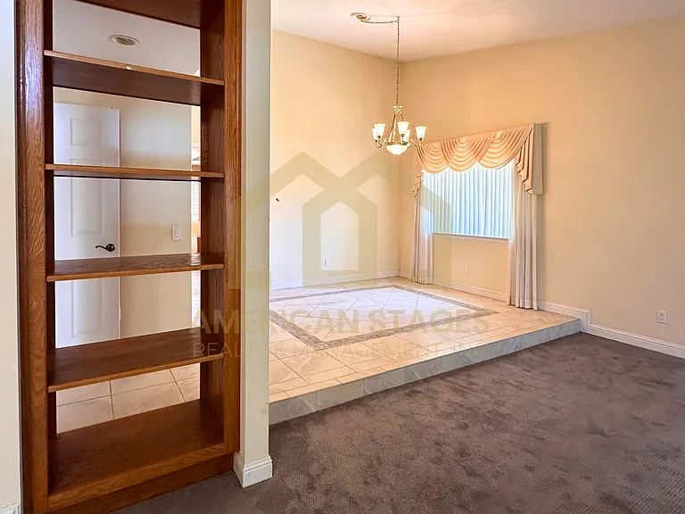 1255 Craig Dr — Photo 4