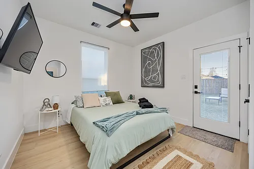 4718 Market St #2A Photo 1