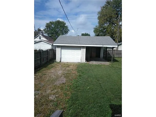 2717 Washington Ave photo 1