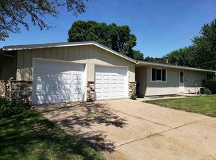 1006 Mallard Ave, Oshkosh, WI 54901