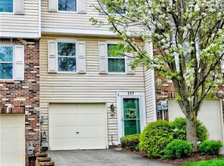 137 Rossmor Ct, Pittsburgh, PA 15229