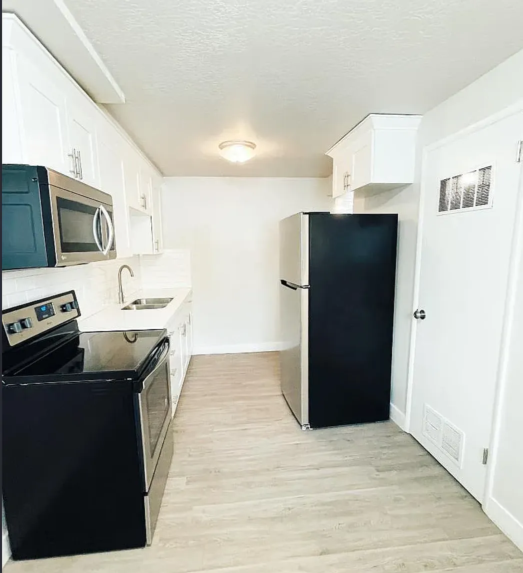 2 bed, 850 sqft, $1,150 — Photo 2