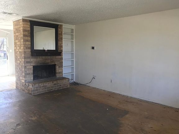 2nd image of 222 Meridian St
