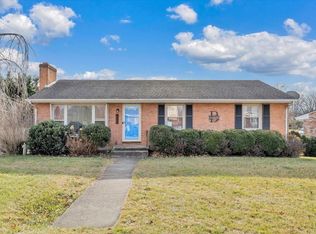 4336 Fontaine Dr, Roanoke, VA 24018