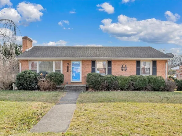 4336 Fontaine Dr, Roanoke, VA 24018