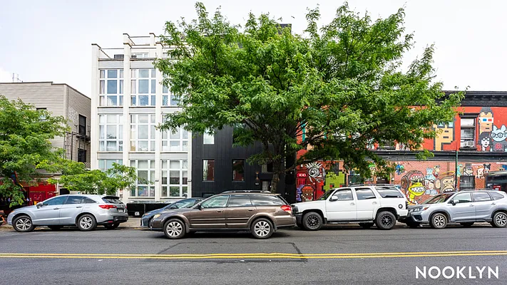 Rented by Nooklyn NYC LLC | media 4