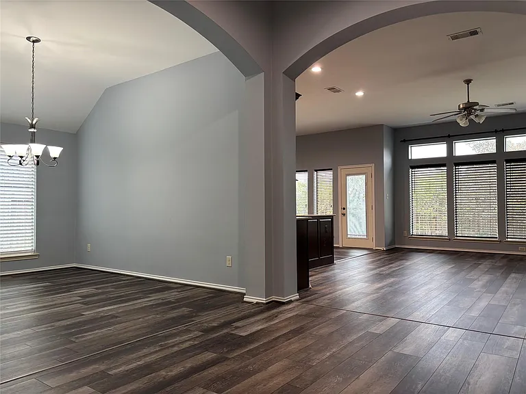 10902 Brighton Gardens Dr — Photo 10