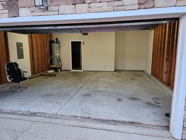 3553 Sunbright Ln — Photo 3