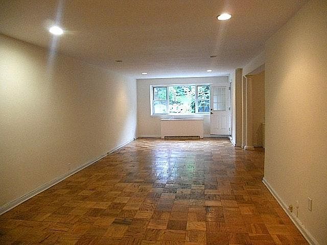 2nd image of 300 Edwards St APT Gae