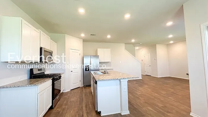 15606 Garam Trl — Photo 4