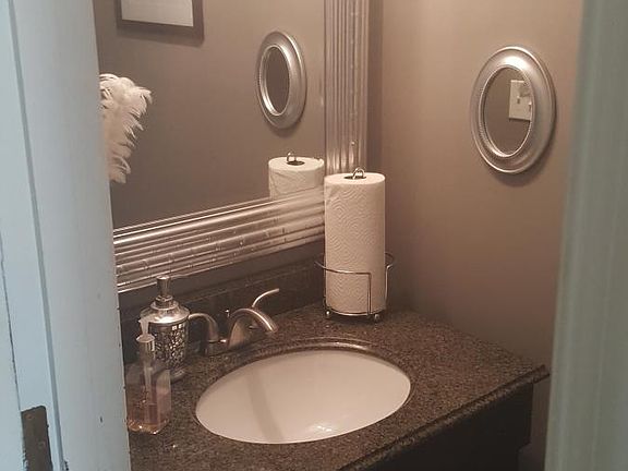 1/2 bath