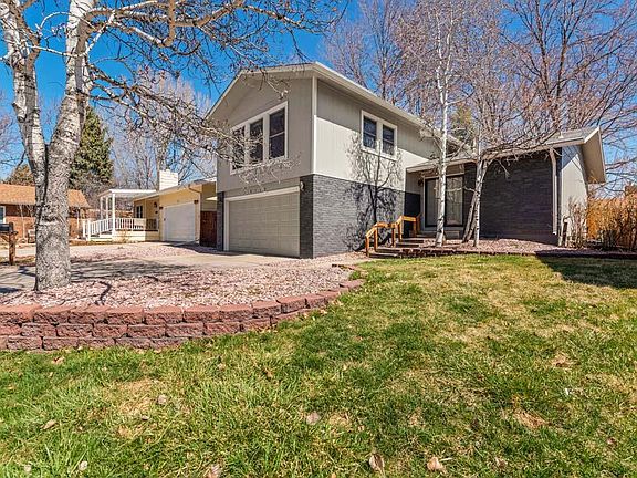 3 Beds, 2 Baths - Nicely Updated