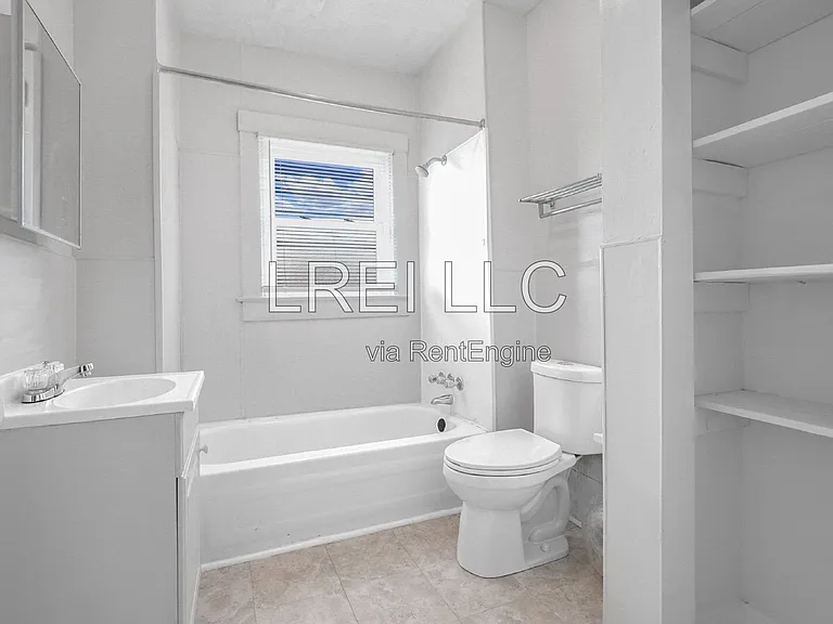 615 S 38th St #2 — Photo 5