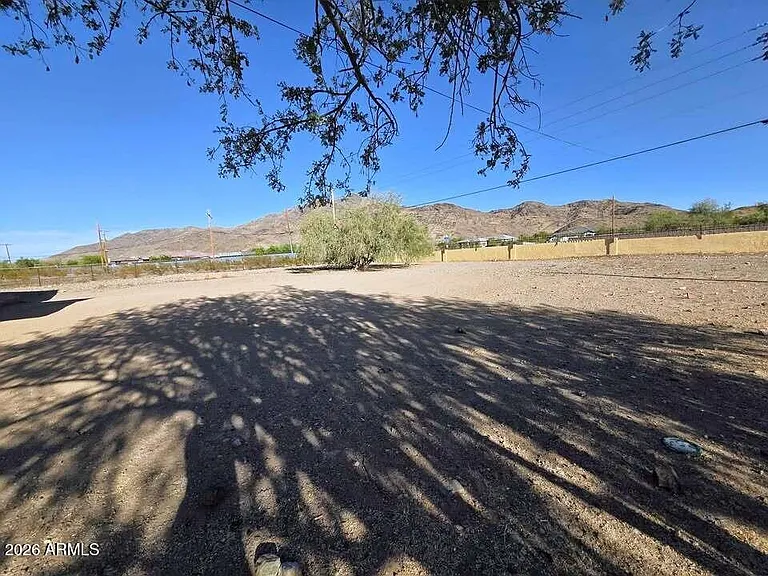 4012 W Carver Rd — Photo 12