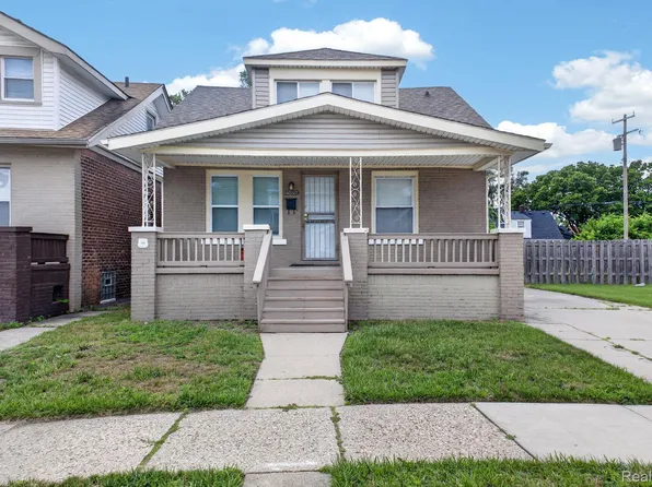 15859 Santa Rosa Dr, Detroit, MI 48238