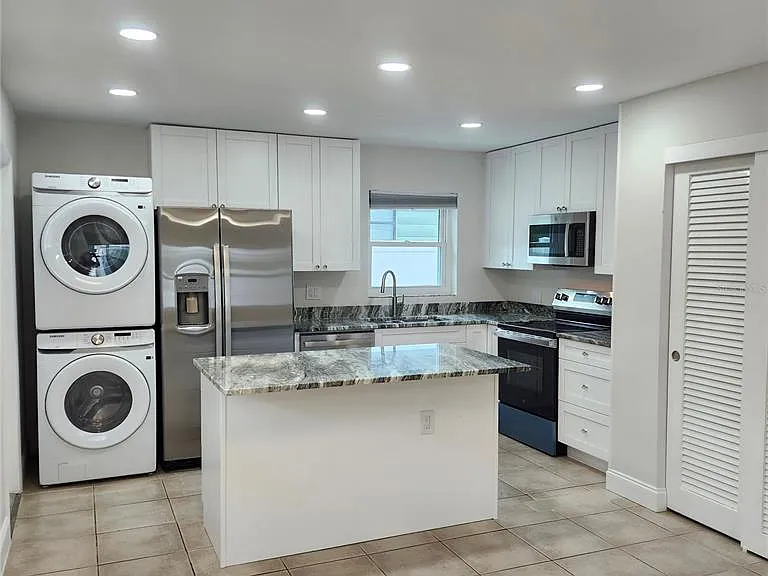 15414 Avalon Ave #2 — Photo 11