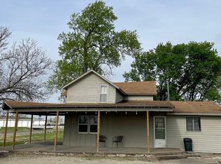 1216 Marlatt Ave, Manhattan, KS 66502