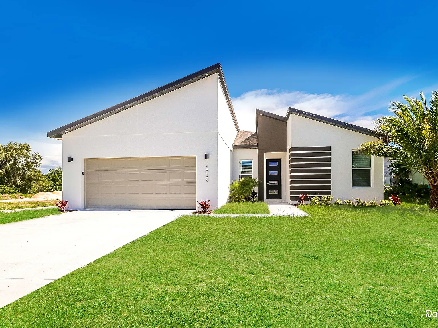 4 bed, 2.0 bath, 1670 sqft, $1,960 — Photo 1