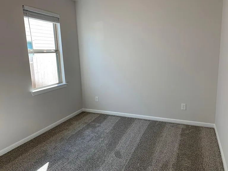 8022 Cliffside Terrace Ct — Photo 32