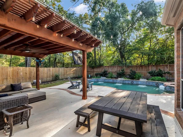 19 Wildever Pl, The Woodlands, TX 77382