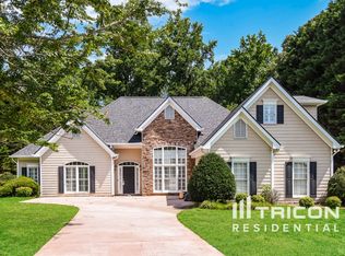 2775 Sawnee View Dr, Cumming, GA 30040