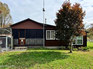 28 Cottage St, Crossville, TN 38571