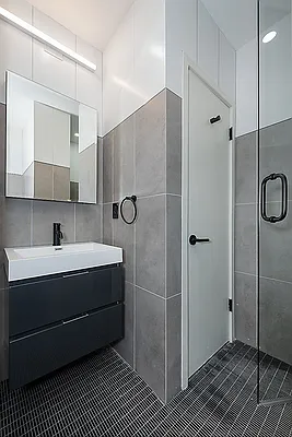 Rented by Bold New York | media 14