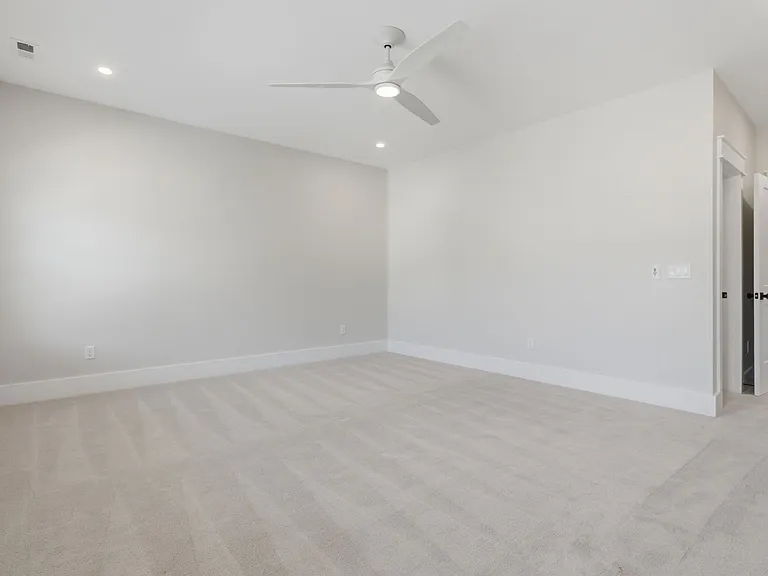 216 84th St #1A — Photo 14
