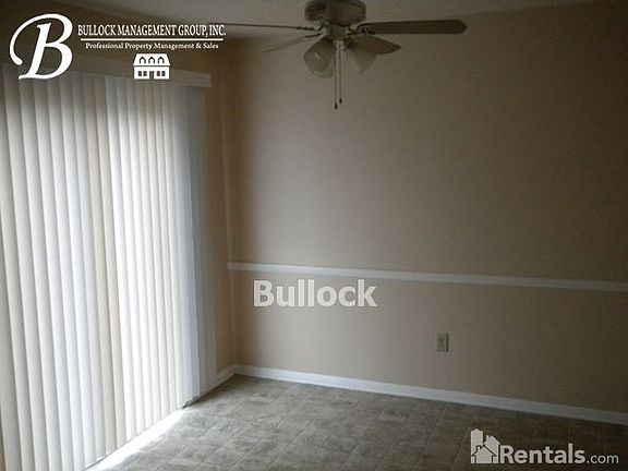 5th image of 2932 Spruce Cir