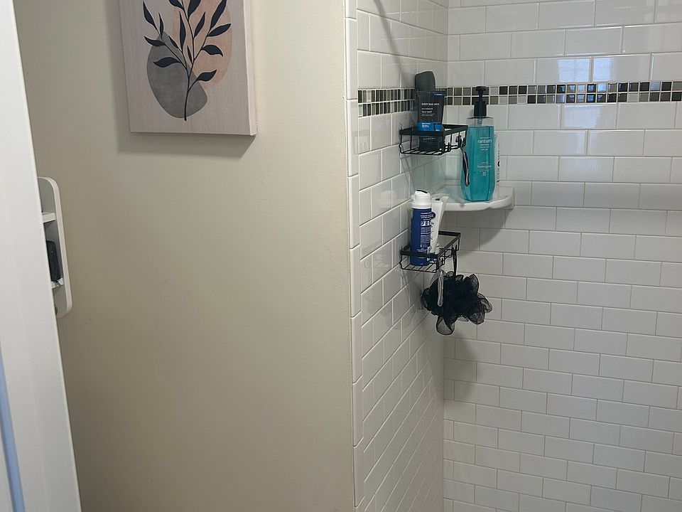 1st image of 58 Turner St #1