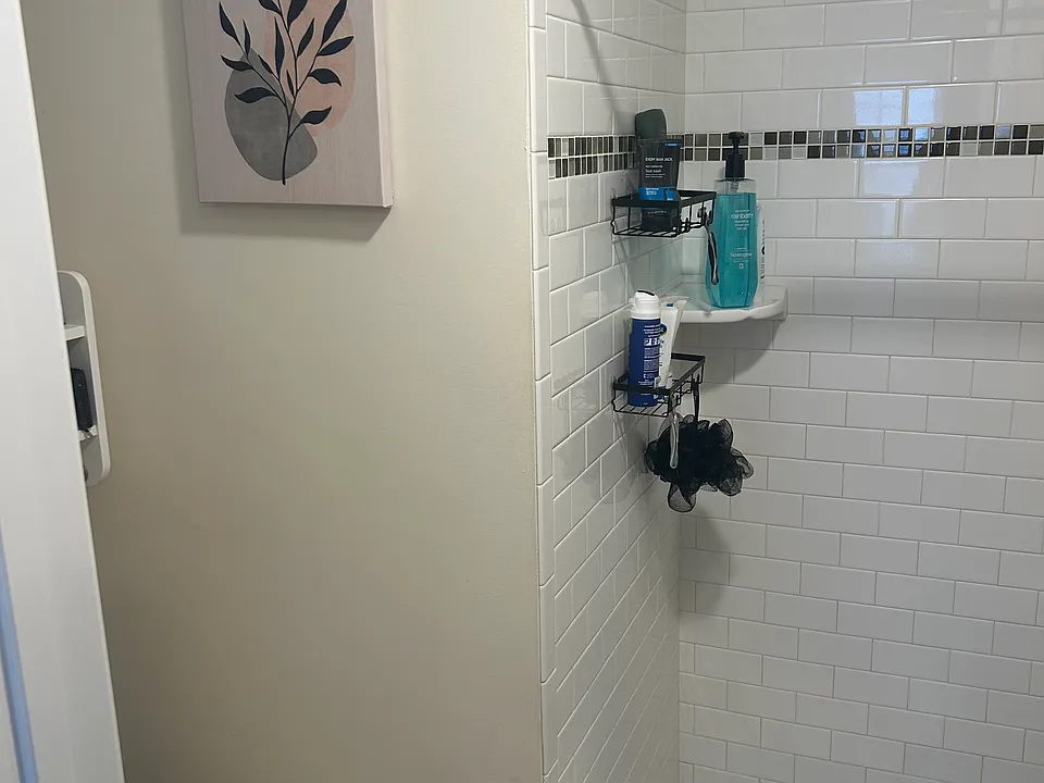 58 Turner St #1