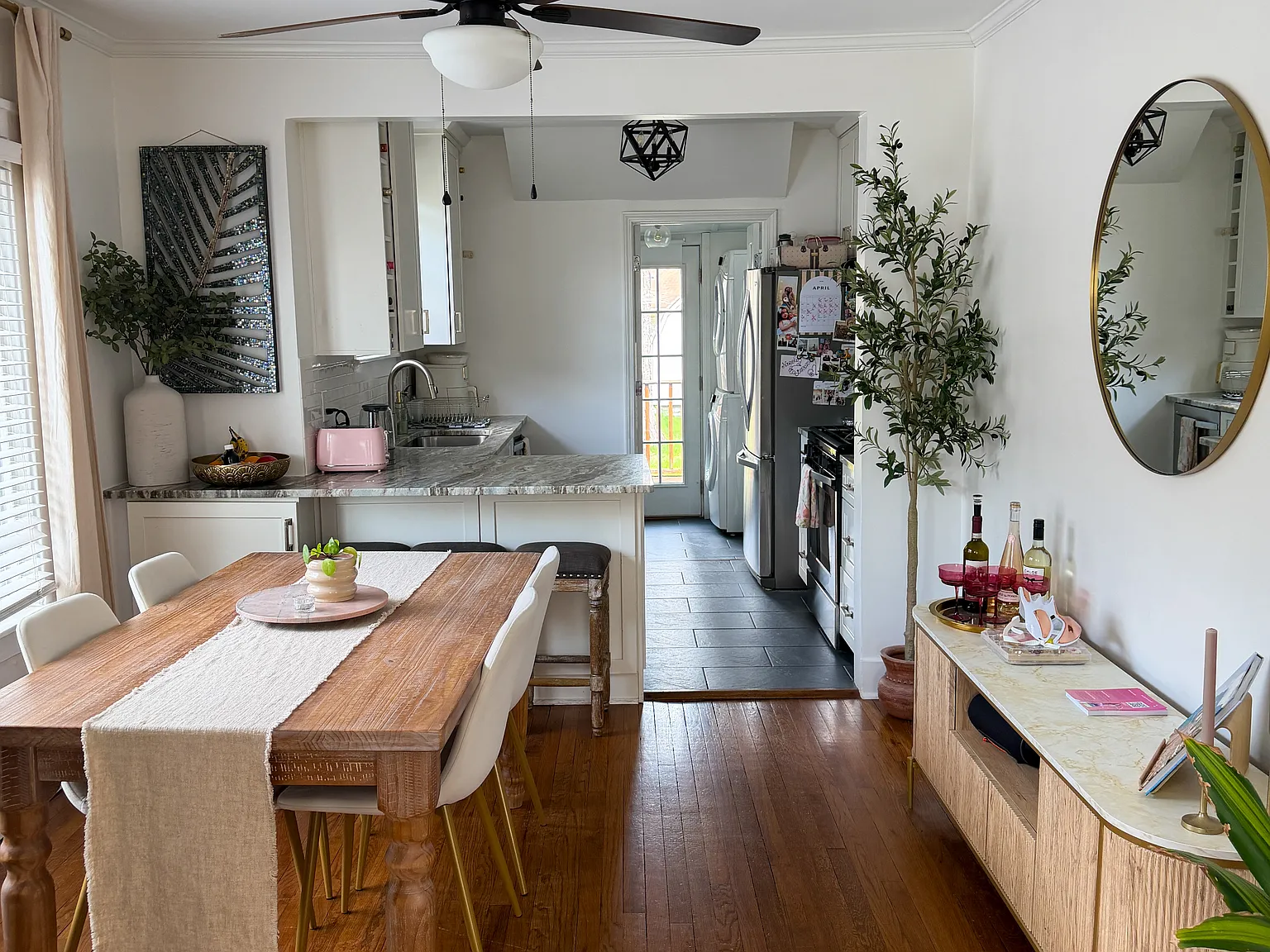 1 bed, 800 sqft, $1,800 — Photo 2